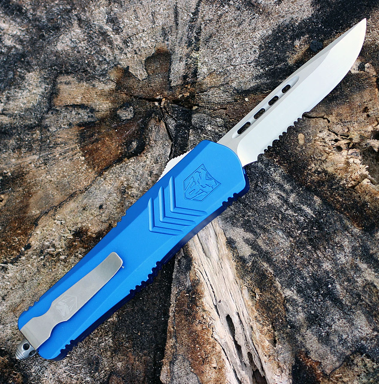 CobraTec Blue FS-X OTF Knife CTKMBLUFS-XMDS, 3" D2 Steel Drop Point Serrated Blade, Blue Aluminum Handle - Image 2
