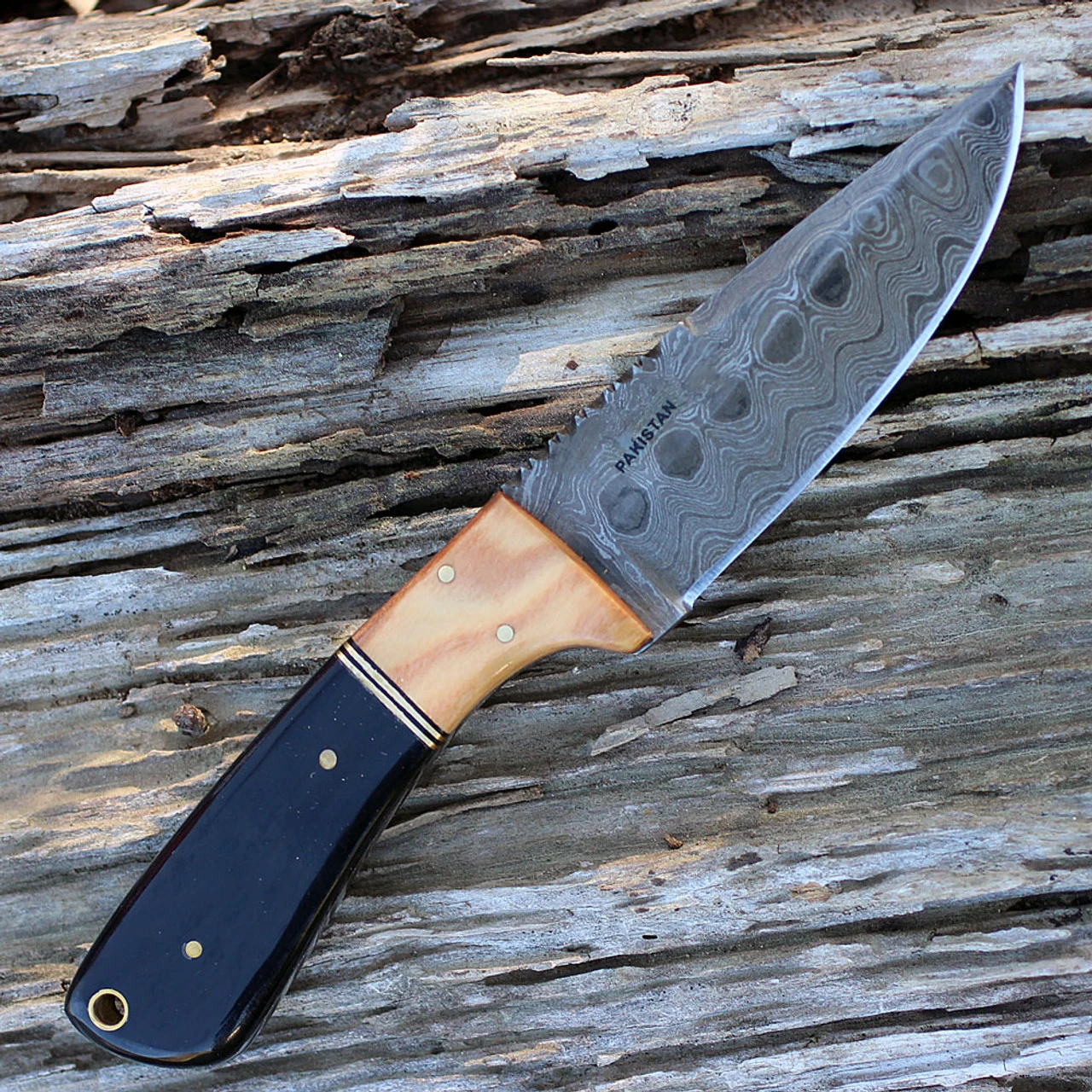 Damascus 1072 The Wedge Fixed Blade, 4" Damascus Plain Blade, Black Buffalo Horn Handle - Image 2